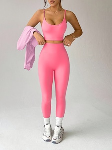 Ensemble de sport trois pièces sans couture Atlaset pour femme : soutien-gorge de sport, leggings taille haute et veste zippée – OEM/ODM, personnalisation de marque - Product Image 1
