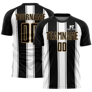 ชุดกีฬาผู้ชายใส่สบาย ชุดฟุตบอล โพลีเอสเตอร์ 100% ชุดฟุตบอลสั่งทำพิเศษสำหรับผู้ชาย - Product Image 1