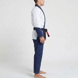 Uniforme de karaté professionnel pour adultes, 100% coton, respirant, séchage rapide, tissu résistant, conçu pour les séances d'entraînement et de sparring intenses - Product Image 5