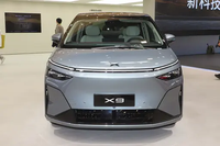 XPENG X9 BEV Luxury 7-местный полностью электрический минивэн на платформе 800В с задним рулевым управлением, увеличенным запасом хода, интеллектуальный семейный электромобиль