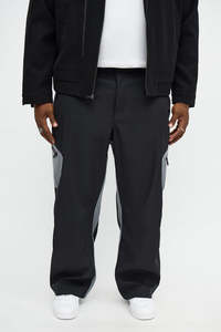 Pantalones Cargo Utilitarios para Hombre de Marca Privada, Negros y Grises, de Nailon con Bolsillos en Contraste, Estilo Casual Urbano, Fabricante de Pantalones para Hombre - Product Image 5