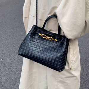 Vintage Lady Woven Bag Large Capacity Tote & Crossbody Design Summer Fashion Single Strap Diamond Grid Pattern - Product Image 1
