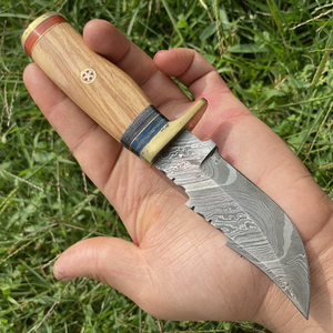 Cuchillo de caza/para desollar hecho a mano de acero de Damasco con punta de clip, mango de madera, funda de cuero, OEM/ODM/OBM, grado industrial/DIY, 8 pulgadas - Product Image 4