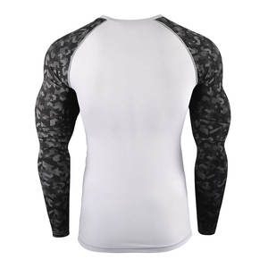 Rashguard à manches longues pour homme, motif camouflage blanc et noir, impression par sublimation, protection UV écologique, séchage rapide, polyester/nylon - Product Image 3
