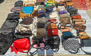 Sacs à main d'occasion VIP de luxe en similicuir de haute qualité 2026, sélectionnés, en balles, sacs fourre-tout décontractés et sacs bandoulière avec serrure et chaînes pour femmes - Product Image 4