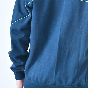 เสื้อแจ็คเก็ตมีฮู้ดซิปผ้าฟลีซขนาดใหญ่สำหรับผู้หญิง ให้ความอบอุ่น หนา เหมาะสำหรับฤดูหนาว สวมใส่สบายๆ สำหรับกิจกรรมกลางแจ้ง - Product Image 2