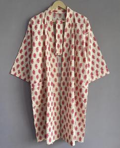Robe kimono ample sans col en coton avec motif imprimé rouge, manches trois quarts, longueur midi, tenue décontractée pour toutes les saisons - Product Image 1