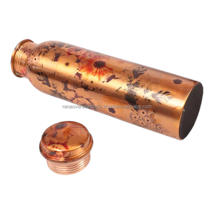 Botella de agua de cobre a prueba de fugas de recipiente de cobre Ayurvédico con estampado Floral de alta calidad en diseño ancho para uso diario - Product Image 6