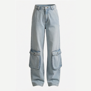 Pantalon cargo en jean bleu clair taille haute pour homme, coupe ample, style utilitaire, en coton délavé, collection printemps - Product Image 1