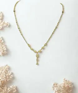 Exquisito Collar Tradicional Dokiyu Chapado en Oro de 22K con Colgante de Cuentas Texturizadas de Tres Niveles y Cadena para Mujer - Product Image 2