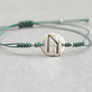 Bracelet Vintage Viking Laguz Rune fait à la main pour hommes et adolescents forgé Bracelet manchette bijoux - Product Image 2