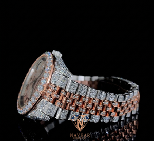 Reloj de Diamante Moissanite de Alta Calidad con Acabado Brillante y Correa de Plata Esterlina Resistente para Hombres y Mujeres, Estilo de Vida - Product Image 2