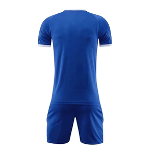 Ensemble d'uniformes de football d'entraînement avec short de compression et maillot de football de performance - Product Image 2