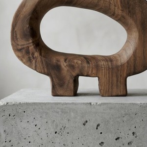Sculpture abstraite en bois en promotion, décoration de table minimaliste, ornement artistique de forme irrégulière pour salon - Product Image 6