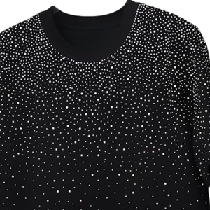 Camiseta de Hombre Oversize con Estampado de Logotipo Frontal Personalizado, Diseño Moderno, Estampado Brillante con Pedrería, 100% Algodón, Estilo Urbano - Product Image 6