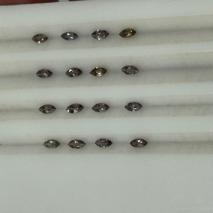 พลอยโกเมนทรงมาร์คีส์ขนาด 4x2 มม. สีธรรมชาติเปลี่ยนได้ น้ำตาลอมเขียวถึงแดง ไม่ผ่านการบำบัด โกเมนมาดากัสการ์ คุณภาพเกรด AAA - Product Image 6