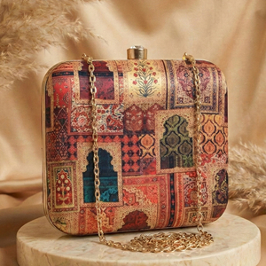 Pochette vintage à imprimé patchwork, style ethnique brodé, sac à main tendance pour mariages et événements - Product Image 2