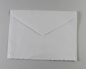 Carte de bordure LED 250 g/m² avec enveloppe assortie en papier recyclé fait main - Product Image 1