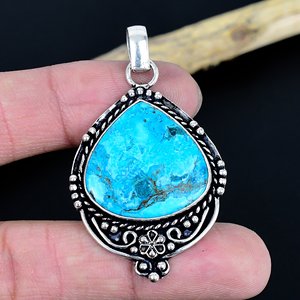 Colgante de Turquesa Hecho a Mano: Joyería de Plata de Ley 925 Hecha a Mano - Product Image 2