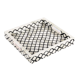 ถาดไม้โบฮีเมียนลายเรขาคณิตแบบอินเดีย สำหรับเสิร์ฟชา กาแฟ ขนม และเครื่องดื่ม พร้อมลวดลายทำมือ - Product Image 1