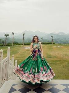 Vestido Maxi Afgano Kuchi de Algodón Verde, Bordado, Línea A, Largo hasta el Suelo, Vestido Tradicional para Mujer con Borlas para Bodas y Fiestas - Product Image 2