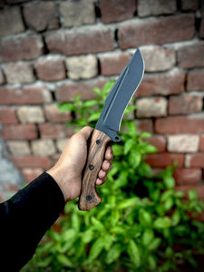 Couteau Bowie Skinner artisanal en acier à haute teneur en carbone avec manche solide et prise en main parfaite pour la chasse, qualité supérieure à prix abordable avec OEM - Product Image 6