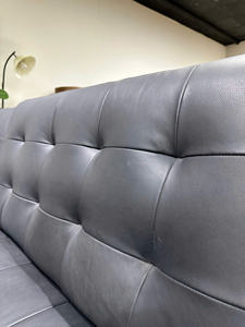 Sofá de Dos Plazas de Cuero Vacuno con Respaldo Acolchado, Muebles Modernos de Alta Gama de Vietnam para Sala de Estar - Product Image 3