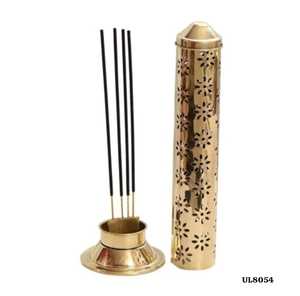 Hermosa Lámpara de Aceite de Latón con Diseño Floral Tallado a Mano de 10 Pulgadas con Cubierta Decorativa para el Hogar, Pooja y Meditación - Product Image 2