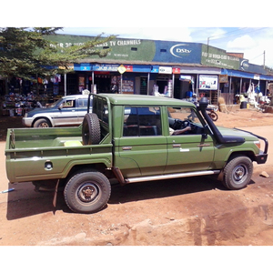 Toyota Land Cruiser Pickup Usada 4x4 con Transmisión Manual, Camioneta Utilitaria de Gran Capacidad de Carga - Product Image 2