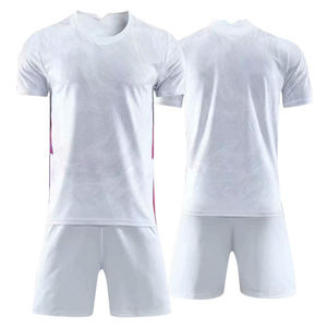 Vêtements de sport de haute qualité, respirants, 100% polyester, séchage rapide, broderie 3D sur le devant, fabrication en usine, uniforme de football, couleur personnalisée - Product Image 4