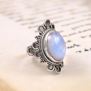 แหวนมูนสโตนธรรมชาติ แหวนดีไซน์เนอร์ แหวนทำมือ เครื่องประดับพลอยแท้ แหวนเงินแท้ 925 สำหรับเป็นของขวัญสำหรับเธอ - Product Image 2