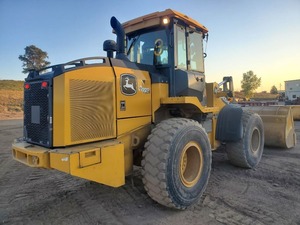 รถตักล้อยาง 2001 524P 4WD รุ่น Z180379 อุปกรณ์พร้อมส่งออกระดับพรีเมียม MAVERICK CORPORATE LOGISTICS LLC 200 ตัน 8000 - Product Image 6