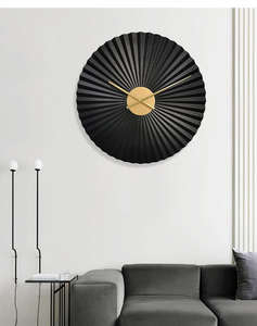 Magnifique horloge murale en métal alliant art et ingénierie, qui rehausse l'ambiance de productivité et de ponctualité. - Product Image 3