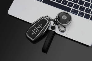 Localizador de Llaves con Rastreador Integrado, <span class=keywords><strong>Linterna</strong></span> y Anillo Luminoso, Batería Recargable USB C, Flashfinder - Product Image 6