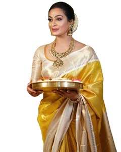 Traje Especial de Aarti para Ganesh Chaturthi, Color Brillante, Lentejuelas Doradas, Trabajo de Pallu Enriquecido, Largo, Modal/Rayón, Seda Banarasi - Product Image 1