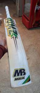 Bate de Críquet Mb Malik Umz MR 16 Muhammad Rizwan Edición Cricketer, de Madera de Sauce Inglesa, con Funda, Agarre Adicional y Lámina Antideslizante, Duradero, para Adultos - Product Image 4