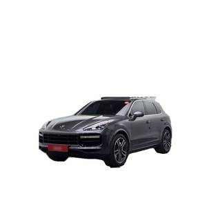 Porsche Cayenne 4.0 Turbo 2023 con Volante a la Izquierda, Asientos de Cuero, Cámara Trasera, Solo 66,498 Km! - Product Image 1