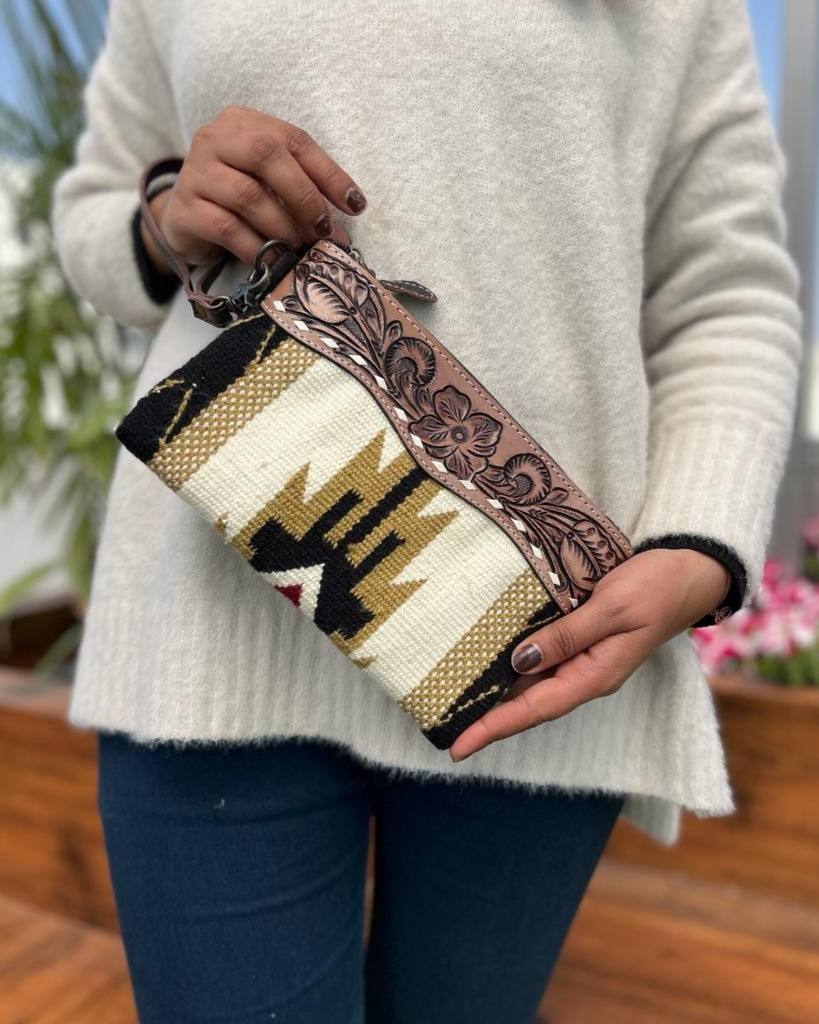 โกลเด้น