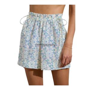 Shorts de week-end en coton imprimé à la main avec cordon de serrage pour femme – Tenue décontractée d'été – Short de plage en coton imprimé à la main avec cordon de serrage - Product Image 1