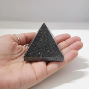 Wholesale 30-35mm Pyramid Muntaha Agate Handmade Natural Stone Bulk Reiki <b>Crystals</b> Hematite Premium Quality Khambhat India - Product Image 3