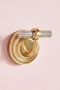 Porta Toallas Metálico Industrial de Pared, Resistente, Ecológico, Diseño Moderno para una Instalación Segura y Duradera - Product Image 4