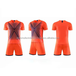 Uniforme de Fútbol en Oferta, Transpirable, Ligero, de Manga Corta, Personalizable, Unisex, para Adultos, Servicio OEM, Uniforme de Fútbol al por Mayor - Product Image 2
