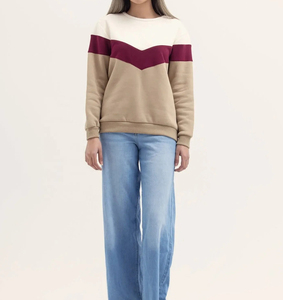 <b>Women's</b> Winter <b>Fleece</b> Sweatshirt Soft Comfortable Breathable Streetwear Style Front Logo - Product Image 4