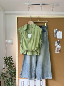 เสื้อกล้ามแขนกุด L819 สำหรับฤดูร้อน ผ้าถักทอเนื้อนุ่ม ผสมผสานผ้าไหม ให้ความเย็นสบาย คอปกแบบมาตรฐาน ทรงพอดีตัว สวมใส่สบายๆ สำหรับฤดูใบไม้ผลิและฤดูร้อน - Product Image 3