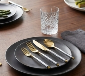 Ensemble de couverts modernes plaqués or avec manches grises, compatibles lave-vaisselle, en acier inoxydable, pour la décoration de table de mariage - Product Image 1