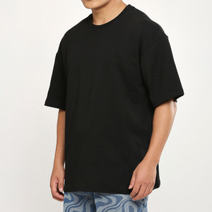 T-shirts noirs unis pour hommes adultes, coupe ajustée, manches courtes, 100 % coton/polyester, logo personnalisé imprimé, respirants, vente en gros - Product Image 3