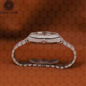 ชาร์ม จิวเวลส์นาฬิกาข้อมือสตรีสแตนเลสสตีลหรูหรา ตัวเรือนทรงกลม ขอบเพชร อะนาล็อก ควอตซ์ ตัวล็อคแบบพับได้ สายขนาด 18 มม. - Product Image 3
