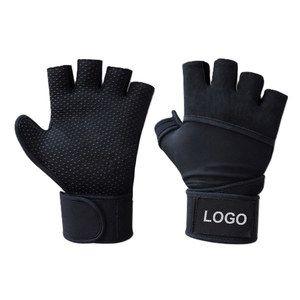 Guantes de Entrenamiento Deportivos Negros Sin Dedos, Protección para las Palmas con Agarre Antideslizante, Correa Ajustable para la Muñeca, para Adultos - Product Image 3