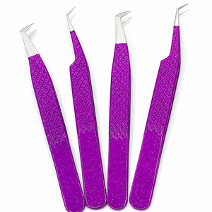 Pince à épiler pour cils volumineux de couleur violette personnalisée avec pointe inclinée, écologique et durable, en acier inoxydable, design moderne pour l'utilisation sur les sourcils - Product Image 4