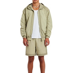 Nouvelle Collection : Ensemble Décontracté Homme Style Urbain – Veste Coupe-Vent Légère et Respirante pour l'Hiver et Shorts Essentiels pour l'Extérieur - Product Image 1